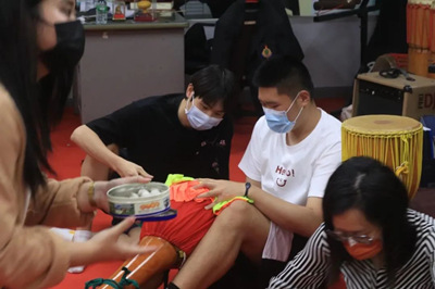 走进泰国格乐大学返泰学子的校园生活